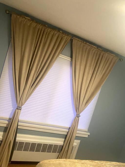 Cozy Boston Getaway Apartment! Free Parking المظهر الخارجي الصورة
