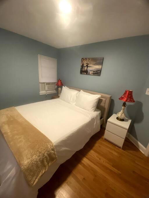 Cozy Boston Getaway Apartment! Free Parking المظهر الخارجي الصورة