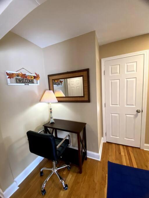 Cozy Boston Getaway Apartment! Free Parking المظهر الخارجي الصورة