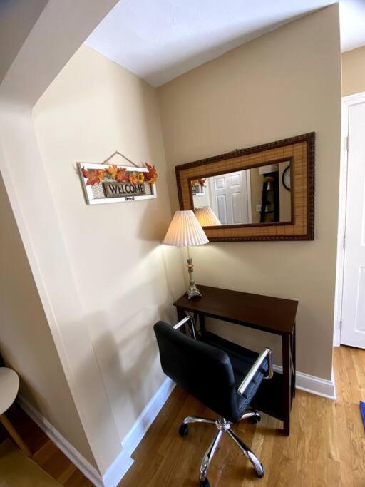 Cozy Boston Getaway Apartment! Free Parking المظهر الخارجي الصورة